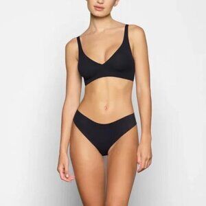 NEW Skims Naked Plunge Onyx Black Bra Style BR-PLG-1885 Size XL